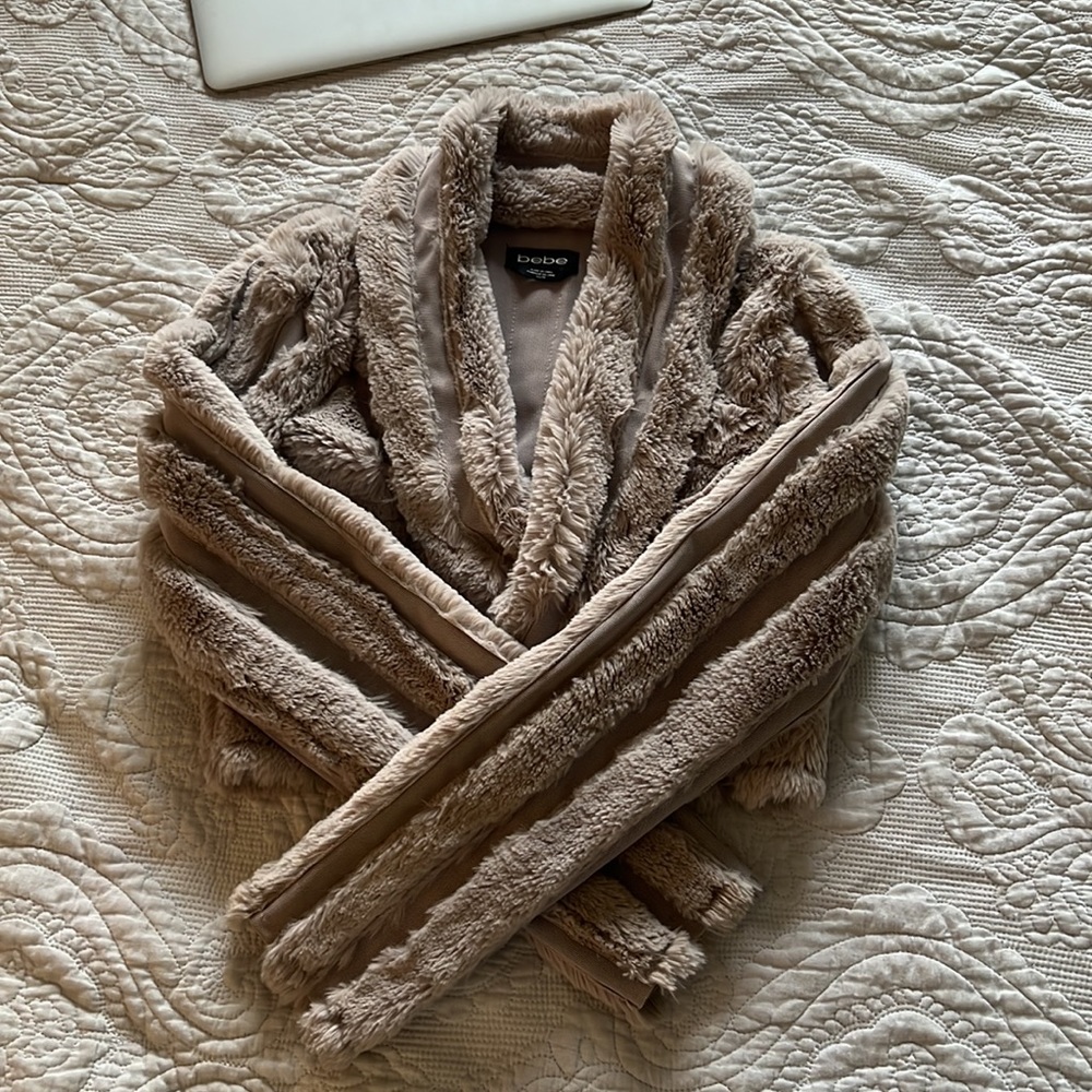 Cropped Jacket - Picture 3 of 4